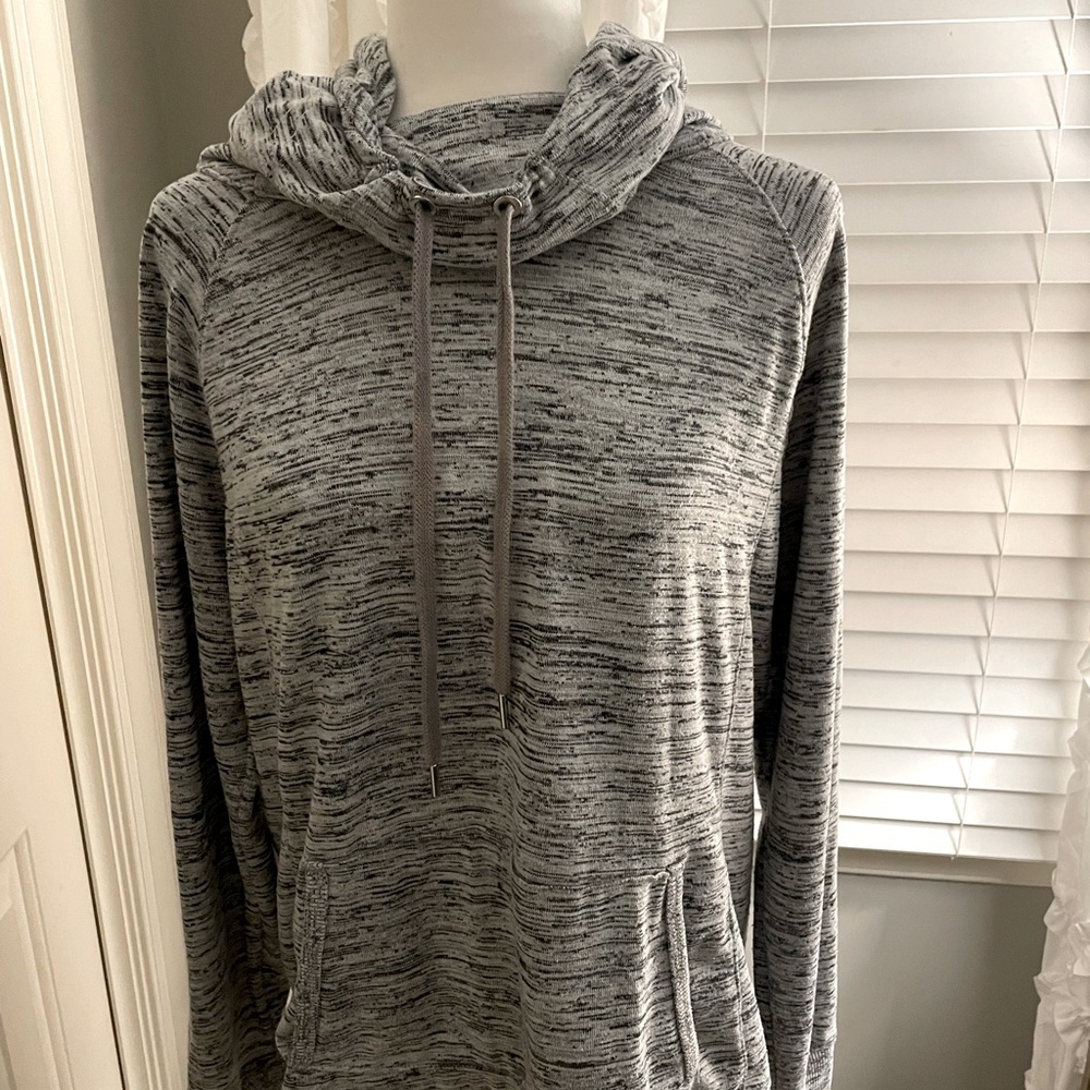 Athleta pullover